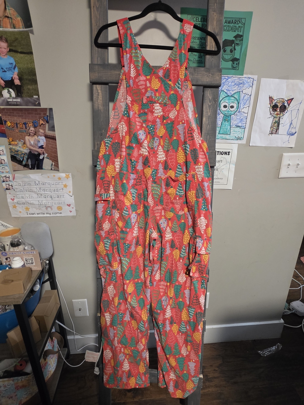 Duluth Trading Co Women's Christmas Tree Print Heirloom Gardening Overalls - Picture 5 of 6